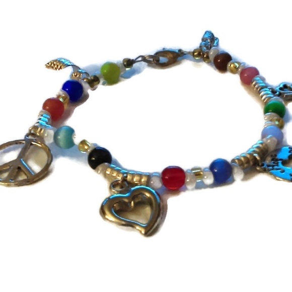 RESTOCKED Peace Love Hope rainbow charm bracelet - Picture 2 of 8